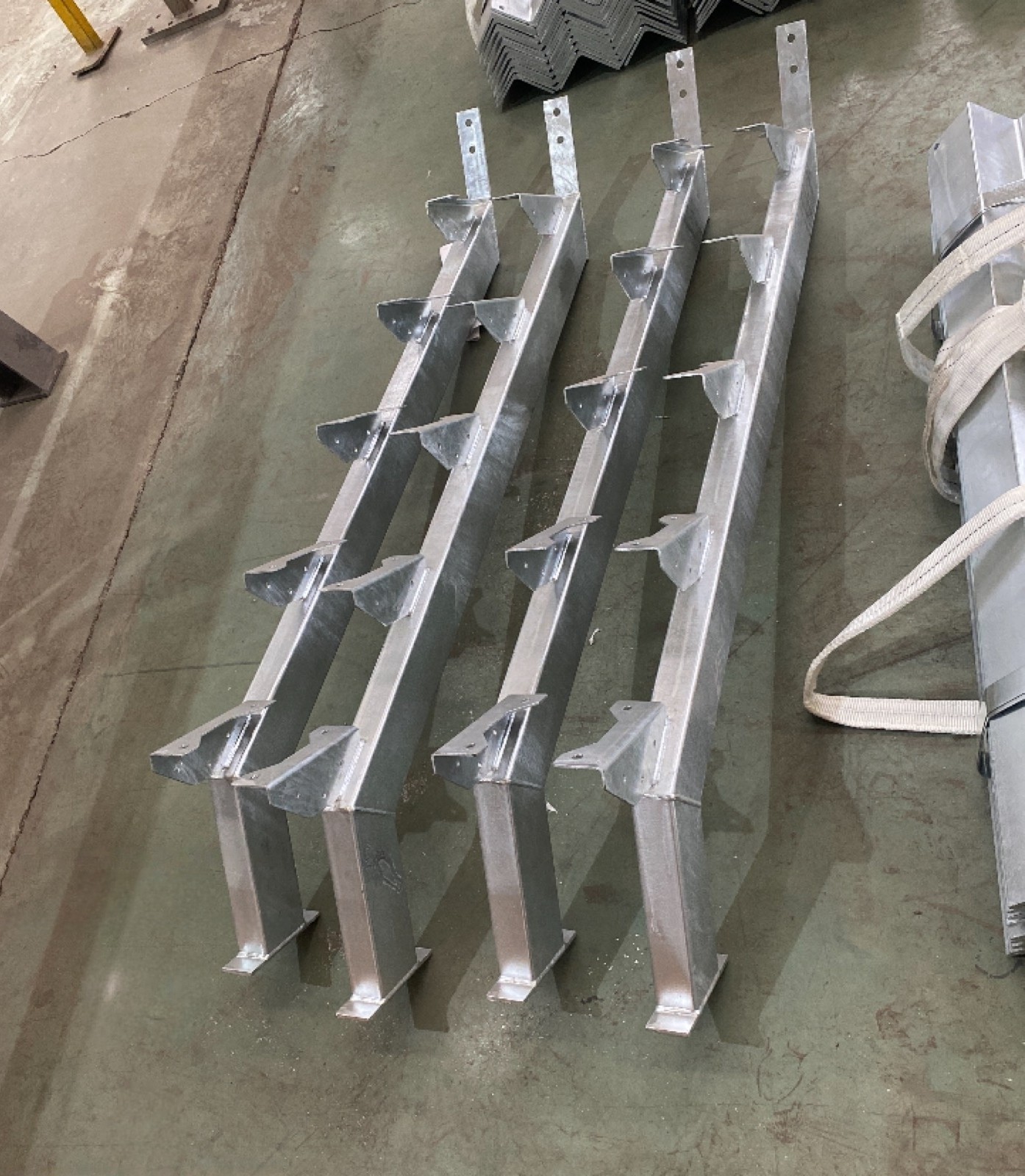 Hot Dipped Gal. Stringers - TYNE TIANJIN